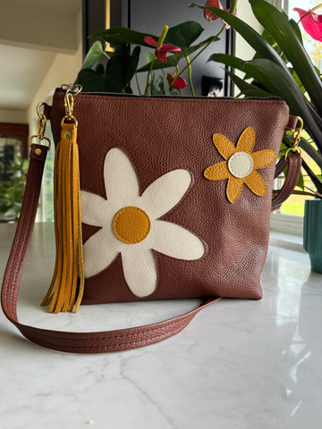 Daisy Crossbody